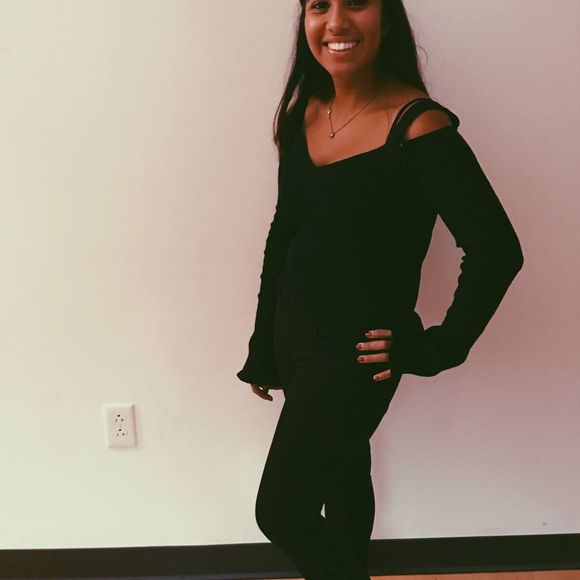 Meet your Posher, Lori - Picture 1 of 1